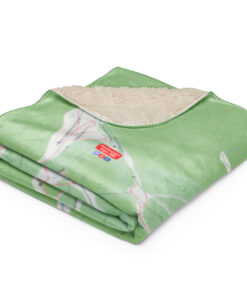 Alternative view of Hakuba Happo One, Hakuba 47 and Hakuba Goryu All In One – Sherpa blanket